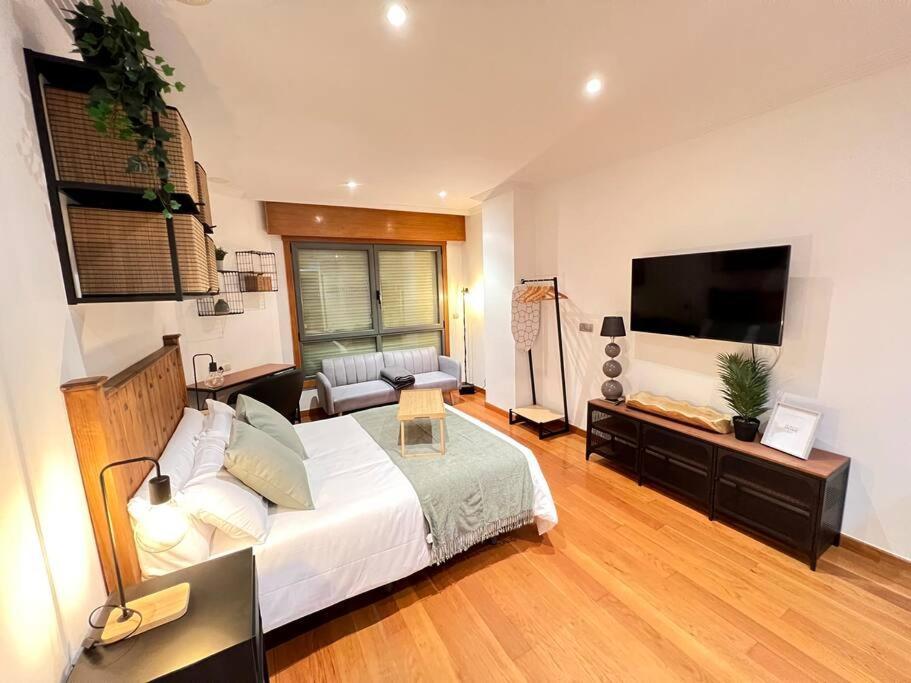Central Suites Poli Sanz Comarca de Comarca de Vigo Buitenkant foto